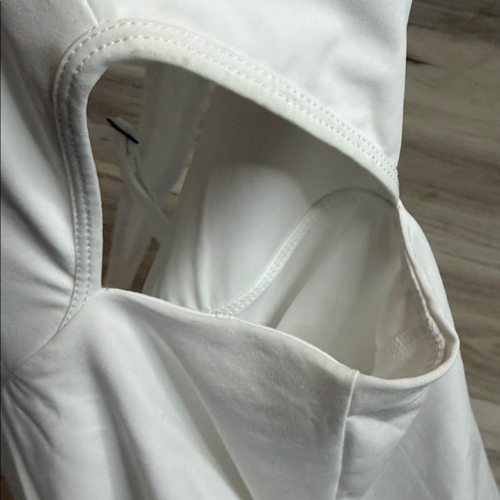NWT Abercrombie &Fitch White sleeveless Dress w side cut out Sz Med - Picture 9 of 12